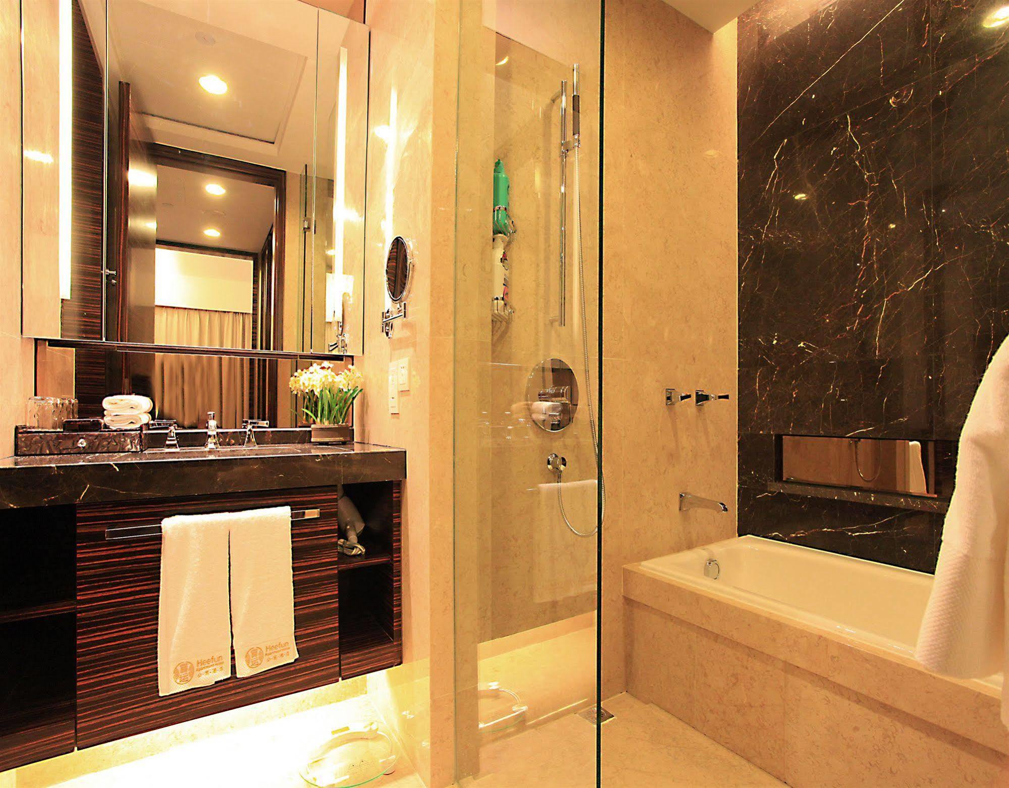 Heefun Apartment Gz -Poly World Trading Center-Walking Distance To Canton Fair Luaran gambar